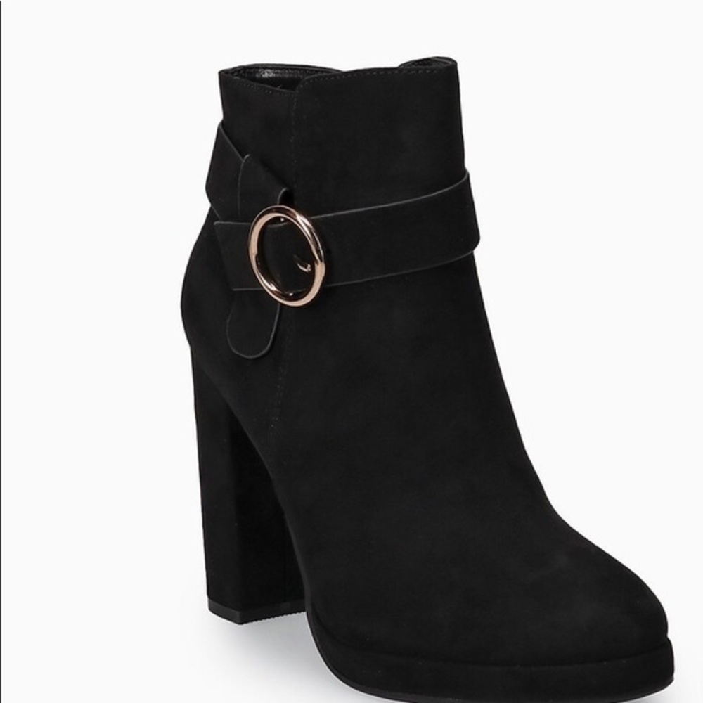 LC Lauren Conrad Avant Heeled Booties black shooties 4 inch block heel comfort